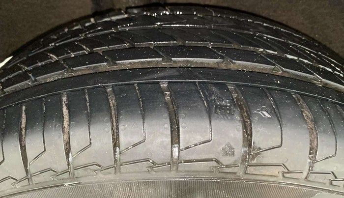 2019 Toyota Glanza V, Petrol, Manual, 69,052 km, Right Rear Tyre Tread