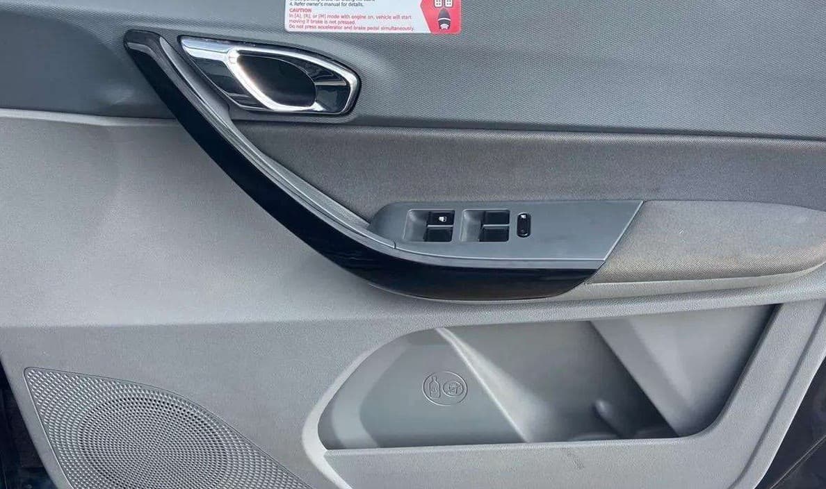2021 Tata TIGOR XZA PLUS PETROL, Petrol, Automatic, 39,512 km, Driver Side Door Panels Control