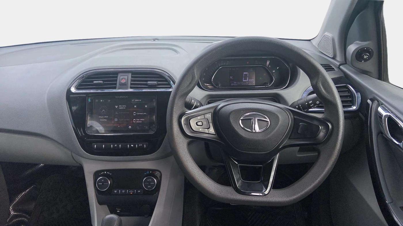 2021 Tata TIGOR XZA PLUS PETROL, Petrol, Automatic, 39,512 km, Steering Wheel Close Up