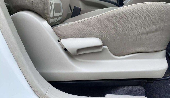 2018 Maruti Celerio ZXI, Petrol, Manual, 35,389 km, Driver Side Adjustment Panel