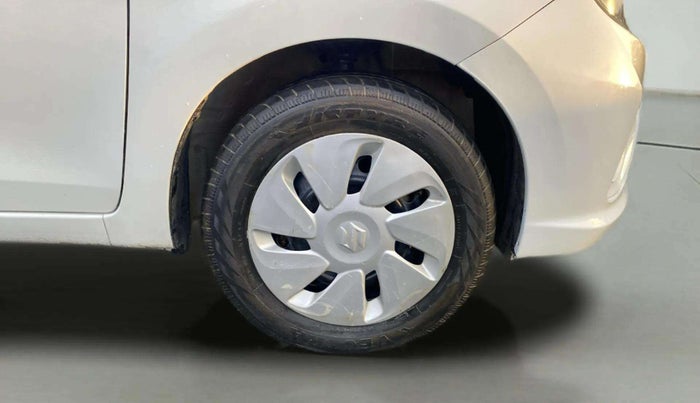 2018 Maruti Celerio ZXI, Petrol, Manual, 35,389 km, Right Front Wheel