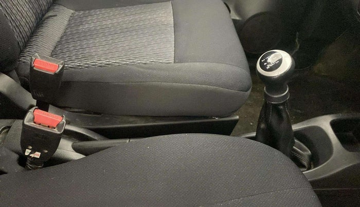 2015 Maruti Wagon R Stingray VXI, CNG, Manual, 72,366 km, Gear Lever