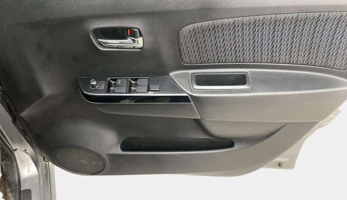 2015 Maruti Wagon R Stingray VXI, CNG, Manual, 72,366 km, Driver Side Door Panels Control