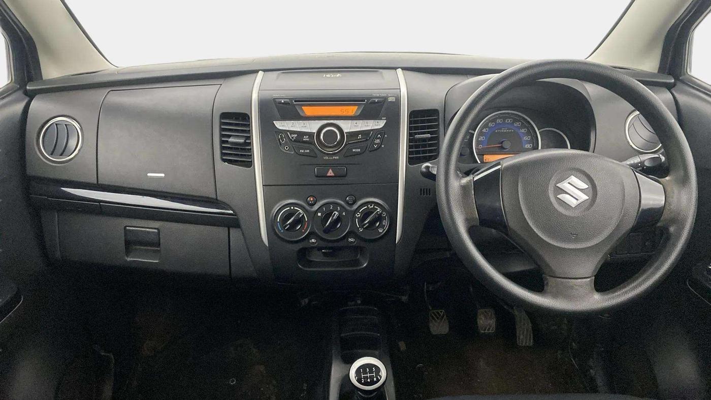 2015 Maruti Wagon R Stingray VXI, CNG, Manual, 72,366 km, Dashboard