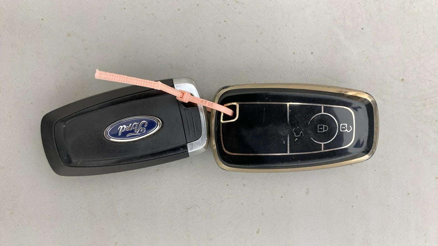 2019 Ford FREESTYLE TITANIUM 1.2 PETROL, Petrol, Manual, 46,081 km, Key Close Up