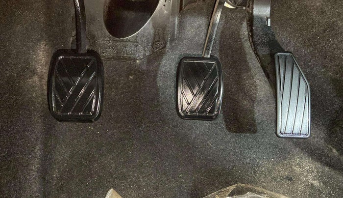 2019 Maruti IGNIS DELTA 1.2, Petrol, Manual, 34,369 km, Pedals