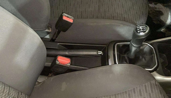 2019 Maruti IGNIS DELTA 1.2, Petrol, Manual, 34,369 km, Gear Lever