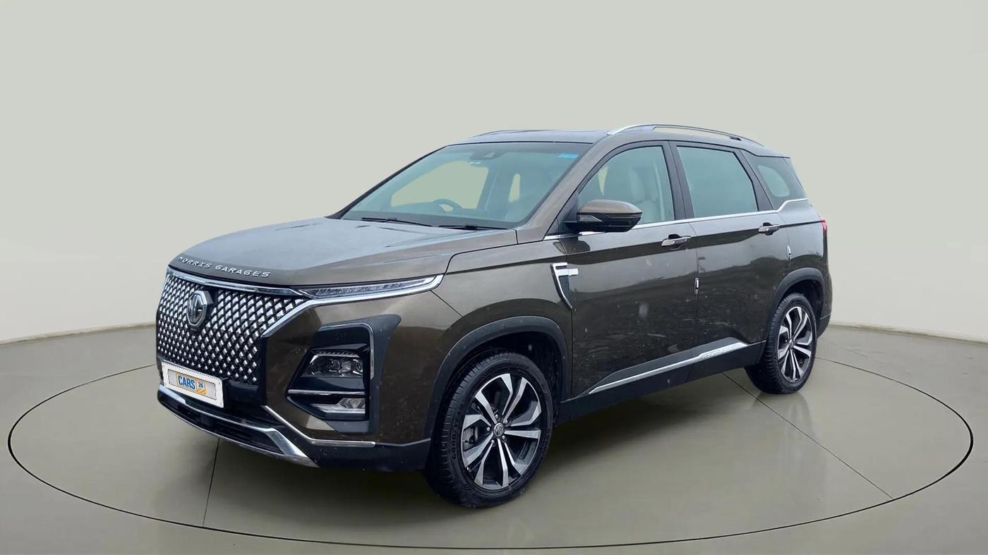 2023 MG HECTOR SAVVY PRO 1.5 TURBO CVT PETROL, Petrol, Automatic, 8,715 km, Left Front Diagonal