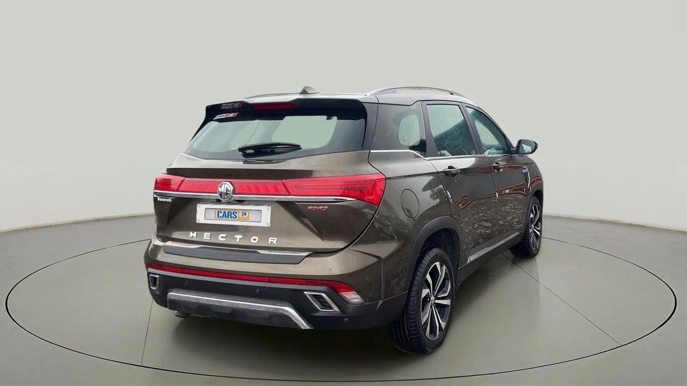 2023 MG HECTOR SAVVY PRO 1.5 TURBO CVT PETROL, Petrol, Automatic, 8,715 km, Right Back Diagonal