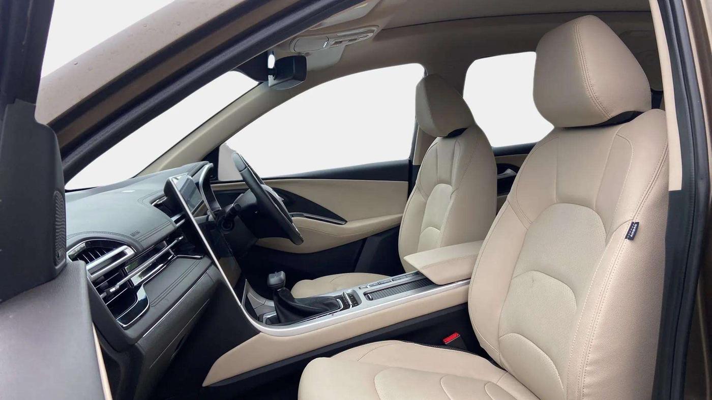 2023 MG HECTOR SAVVY PRO 1.5 TURBO CVT PETROL, Petrol, Automatic, 8,715 km, Right Side Front Door Cabin