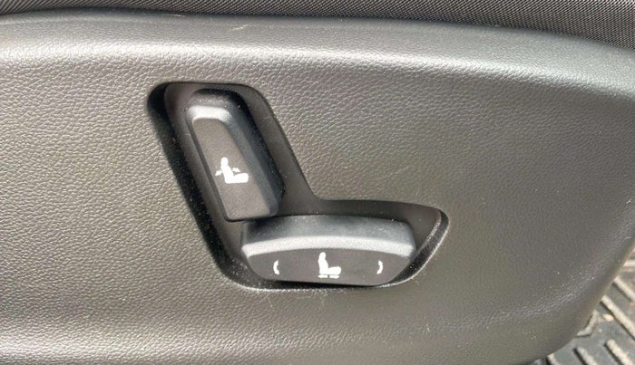 2023 MG HECTOR SAVVY PRO 1.5 TURBO CVT PETROL, Petrol, Automatic, 8,668 km, Driver Side Adjustment Panel