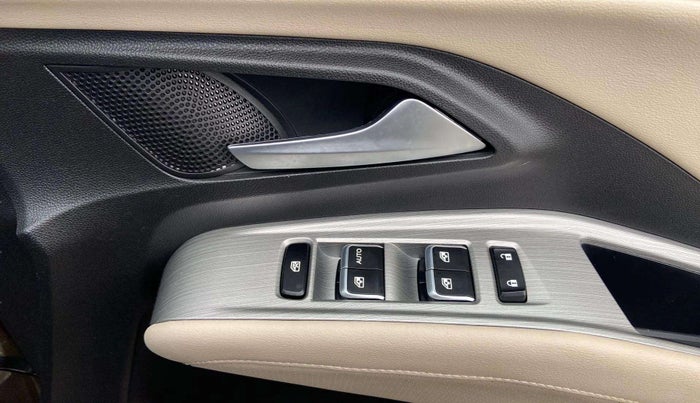 2023 MG HECTOR SAVVY PRO 1.5 TURBO CVT PETROL, Petrol, Automatic, 8,668 km, Driver Side Door Panels Control