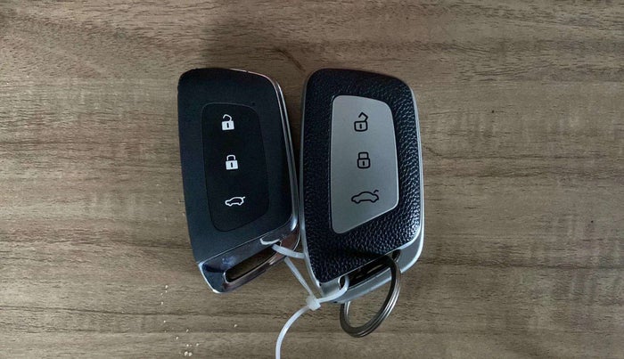 2023 MG HECTOR SAVVY PRO 1.5 TURBO CVT PETROL, Petrol, Automatic, 8,668 km, Key Close Up