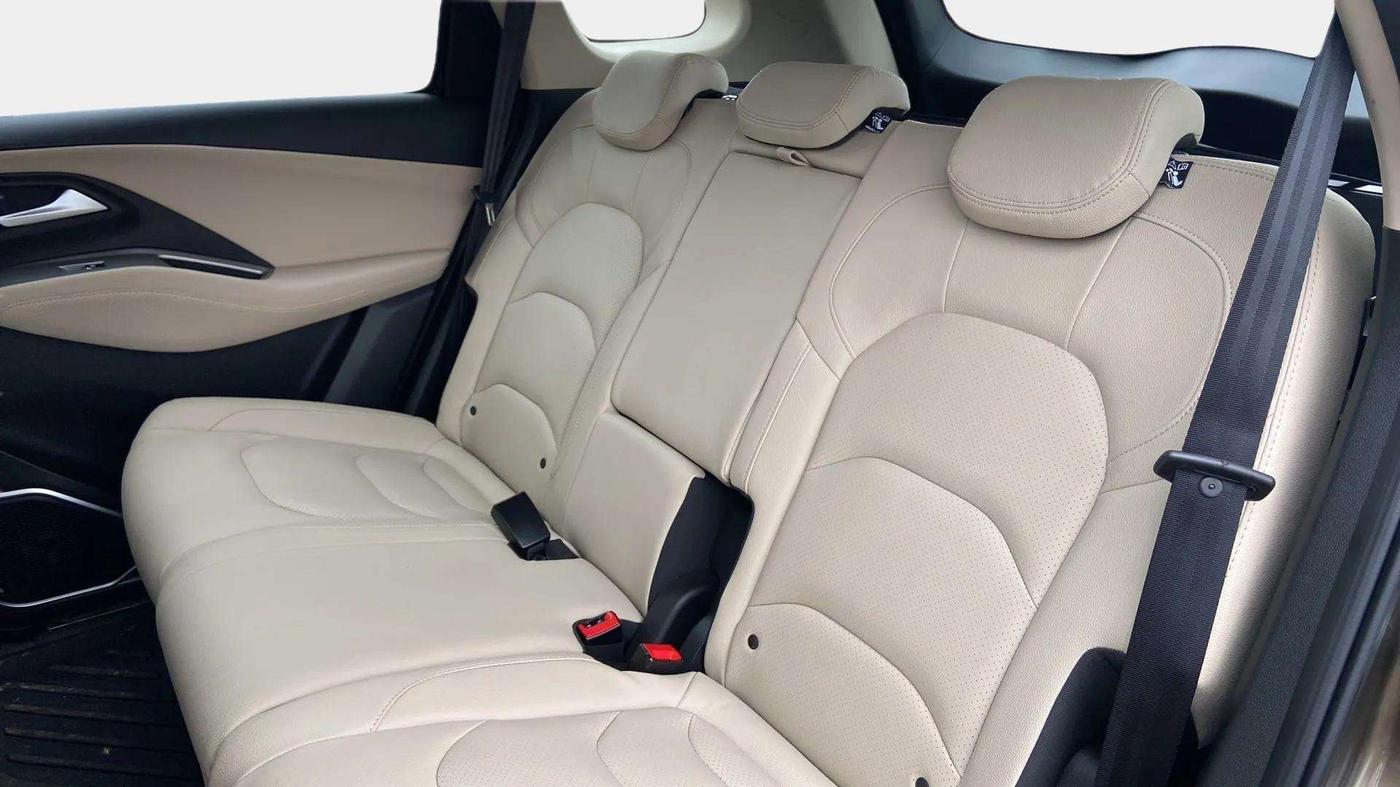 2023 MG HECTOR SAVVY PRO 1.5 TURBO CVT PETROL, Petrol, Automatic, 8,715 km, Right Side Rear Door Cabin