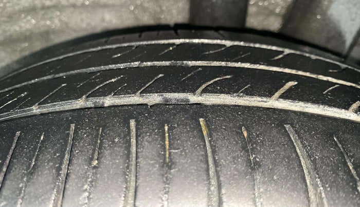 2014 Hyundai Xcent S 1.2, Petrol, Manual, 77,423 km, Left Rear Tyre Tread