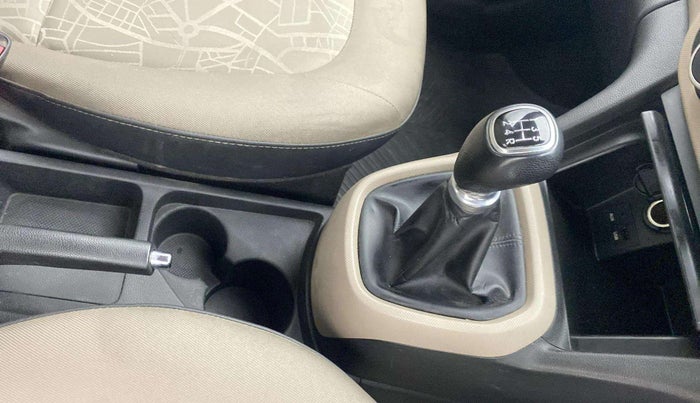 2014 Hyundai Xcent S 1.2, Petrol, Manual, 77,423 km, Gear Lever