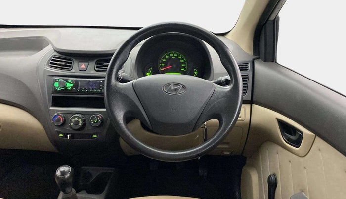 2016 Hyundai Eon D-LITE+, Petrol, Manual, 42,117 km, Steering Wheel Close Up