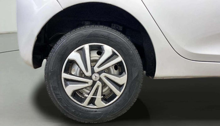 2016 Hyundai Eon D-LITE+, Petrol, Manual, 42,117 km, Right Rear Wheel
