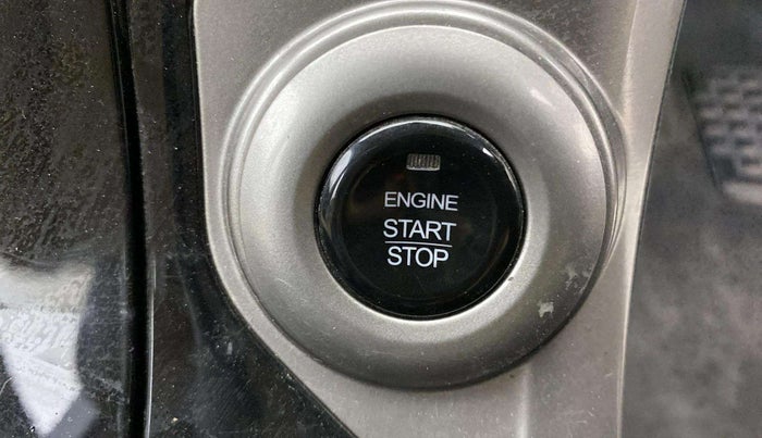 2020 Mahindra XUV500 W7, Diesel, Manual, 64,368 km, Keyless Start/ Stop Button