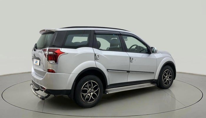 2020 Mahindra XUV500 W7, Diesel, Manual, 64,368 km, Right Back Diagonal