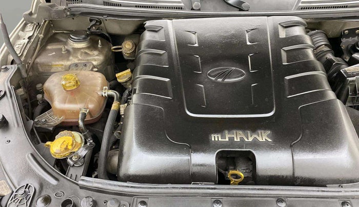 2020 Mahindra XUV500 W7, Diesel, Manual, 64,368 km, Engine View - Right