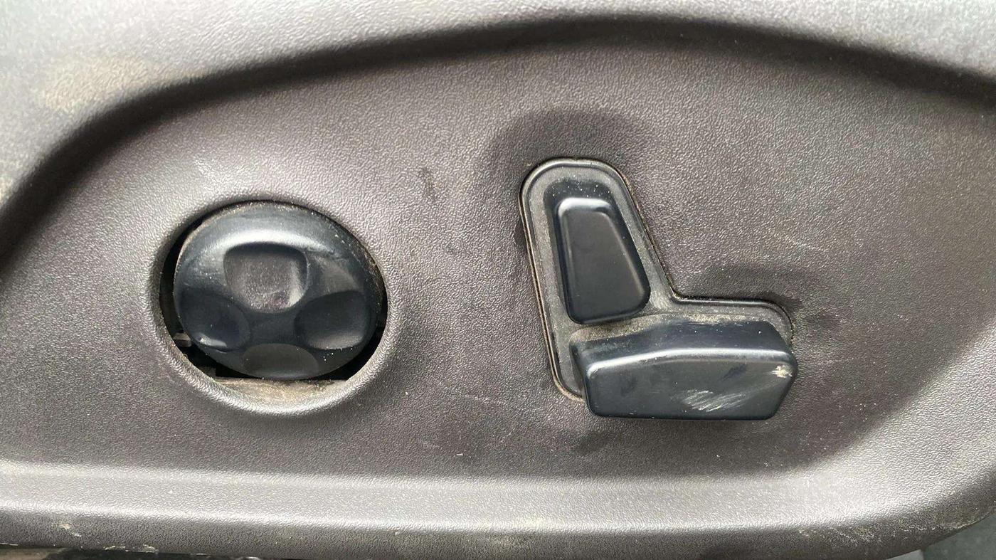 2019 Jeep Compass LIMITED PLUS PETROL AT, Petrol, Automatic, 44,927 km, Driver Side Adjustment Panel