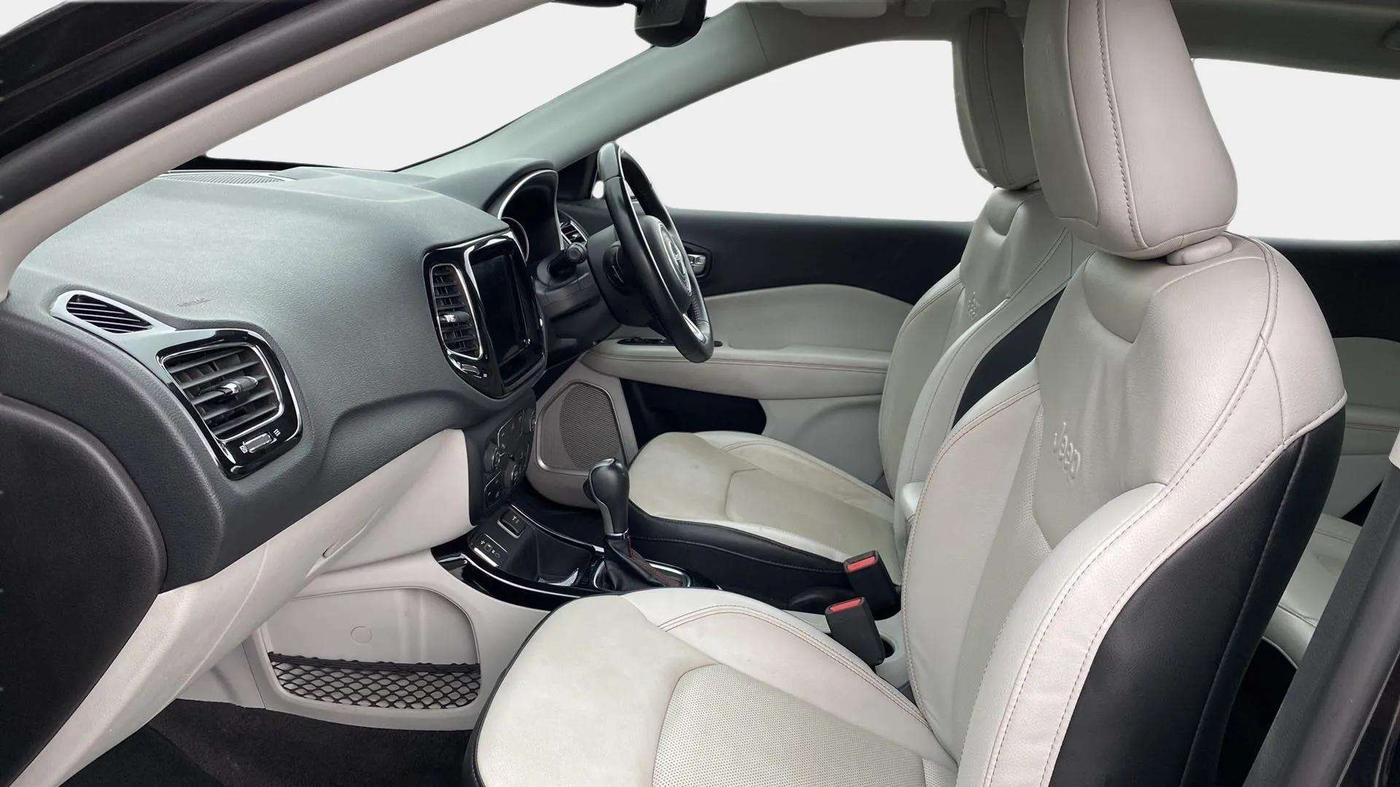 2019 Jeep Compass LIMITED PLUS PETROL AT, Petrol, Automatic, 44,927 km, Right Side Front Door Cabin