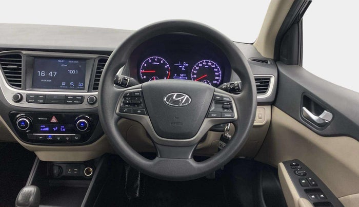 2018 Hyundai Verna 1.6 VTVT SX, Petrol, Manual, 79,629 km, Steering Wheel Close Up
