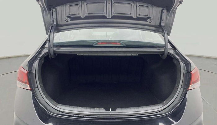 2018 Hyundai Verna 1.6 VTVT SX, Petrol, Manual, 79,629 km, Boot Open Zoomed View