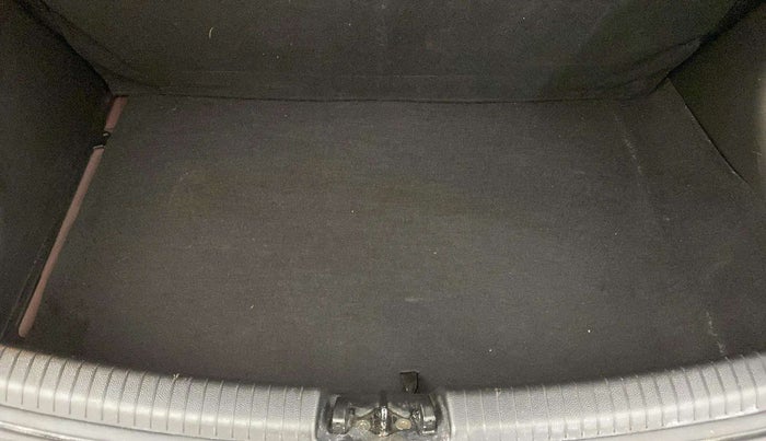 2016 Hyundai Grand i10 ASTA (O) AT 1.2 KAPPA VTVT, Petrol, Automatic, 19,730 km, Boot Inside