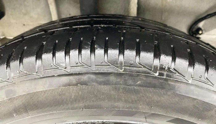 2023 Tata Tiago XZ PLUS CNG, CNG, Manual, 49,902 km, Right Rear Tyre Tread