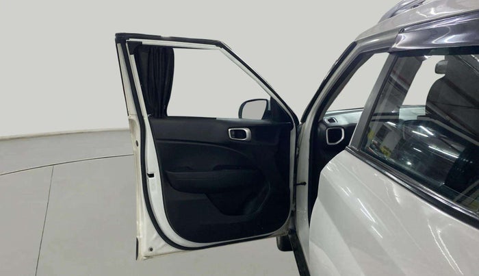 2020 Hyundai VENUE SX 1.0 TURBO, Petrol, Manual, 45,873 km, LHS Front Door