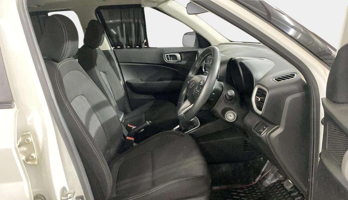 2020 Hyundai VENUE SX 1.0 TURBO, Petrol, Manual, 45,873 km, Right Side Front Door Cabin