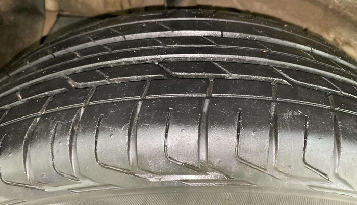 2023 Tata NEXON PURE 1.2 PETROL, Petrol, Manual, 49,434 km, Right Rear Tyre Tread