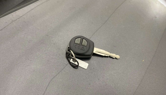 2024 Maruti Alto K10 VXI PLUS, Petrol, Manual, 1,799 km, Key Close Up