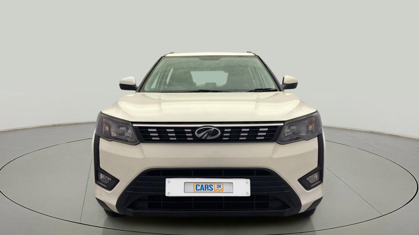2019 Mahindra XUV300 W6 1.2 PETROL, Petrol, Manual, 48,619 km, Front