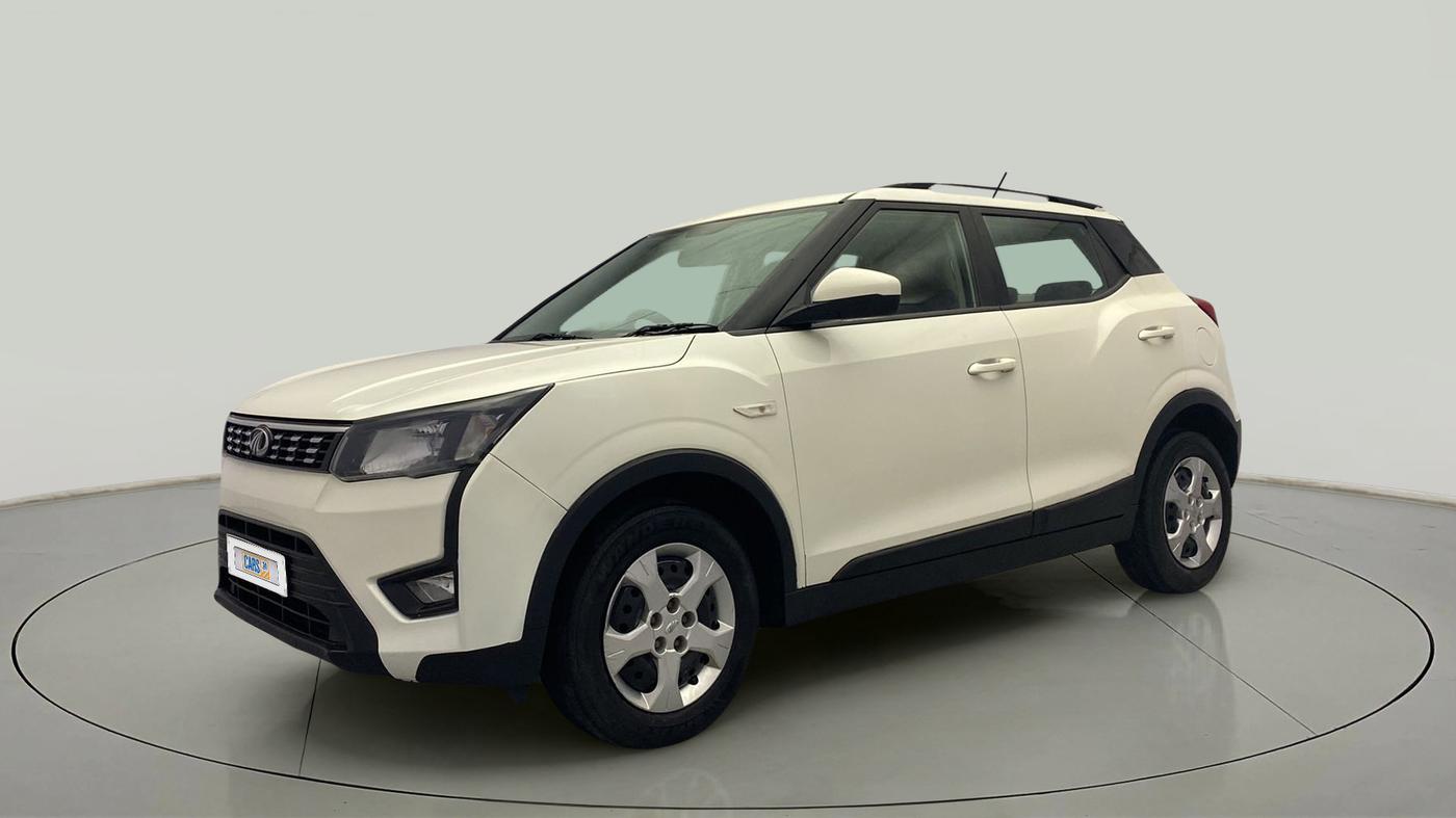 2019 Mahindra XUV300 W6 1.2 PETROL, Petrol, Manual, 48,619 km, Left Side