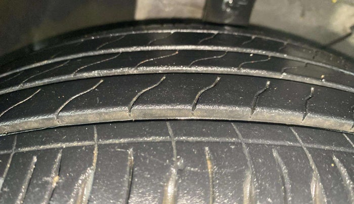 2022 KIA SONET HTX 1.0 IMT, Petrol, Manual, 19,155 km, Left Front Tyre Tread