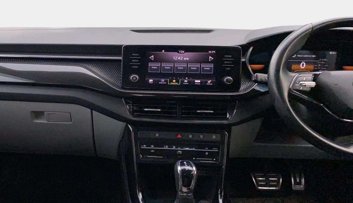 2022 Skoda KUSHAQ STYLE 1.0L TSI AT (6 AIRBAGS), Petrol, Automatic, 30,413 km, Air Conditioner