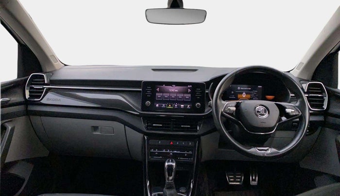 2022 Skoda KUSHAQ STYLE 1.0L TSI AT (6 AIRBAGS), Petrol, Automatic, 30,413 km, Dashboard