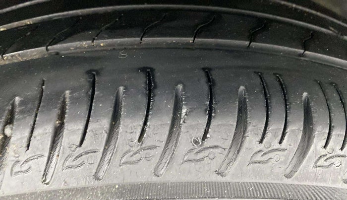 2020 Hyundai VENUE SX 1.0 TURBO, Petrol, Manual, 57,336 km, Right Rear Tyre Tread