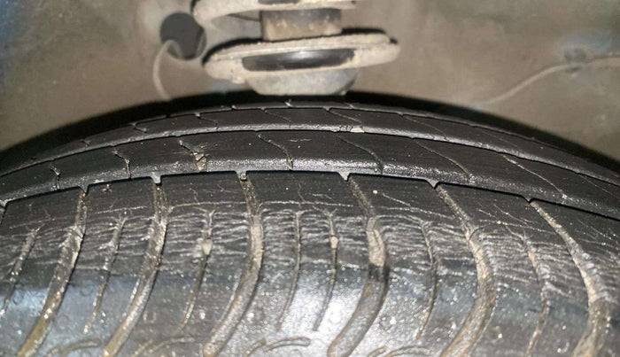 2020 Maruti S PRESSO VXI PLUS AMT, Petrol, Automatic, 27,706 km, Right Front Tyre Tread
