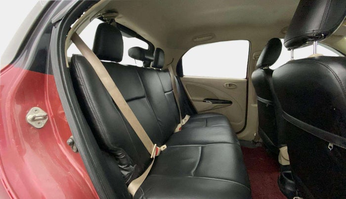 2018 Toyota Etios Liva VX DUAL TONE, Petrol, Manual, 72,449 km, Right Side Rear Door Cabin
