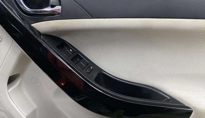 2021 Tata NEXON XZ PLUS PETROL SUNROOF, Petrol, Manual, 24,222 km, Driver Side Door Panels Control