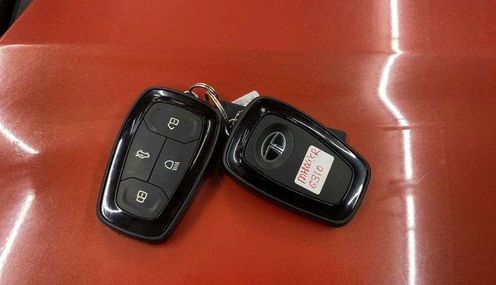 2021 Tata NEXON XZ PLUS PETROL SUNROOF, Petrol, Manual, 24,222 km, Key Close Up