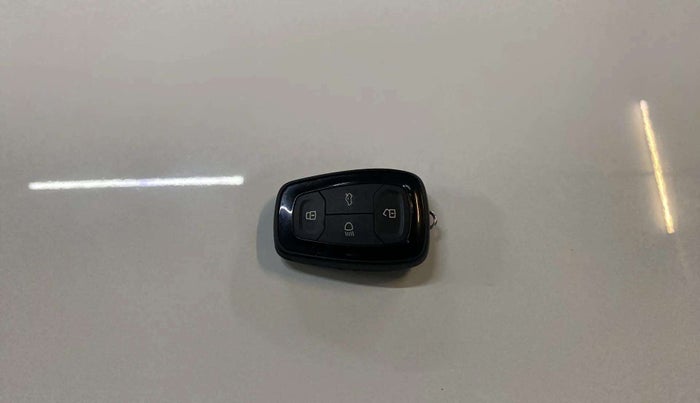 2024 Tata NEXON CREATIVE  AMT 1.2 PETROL, Petrol, Automatic, 5,347 km, Key Close Up