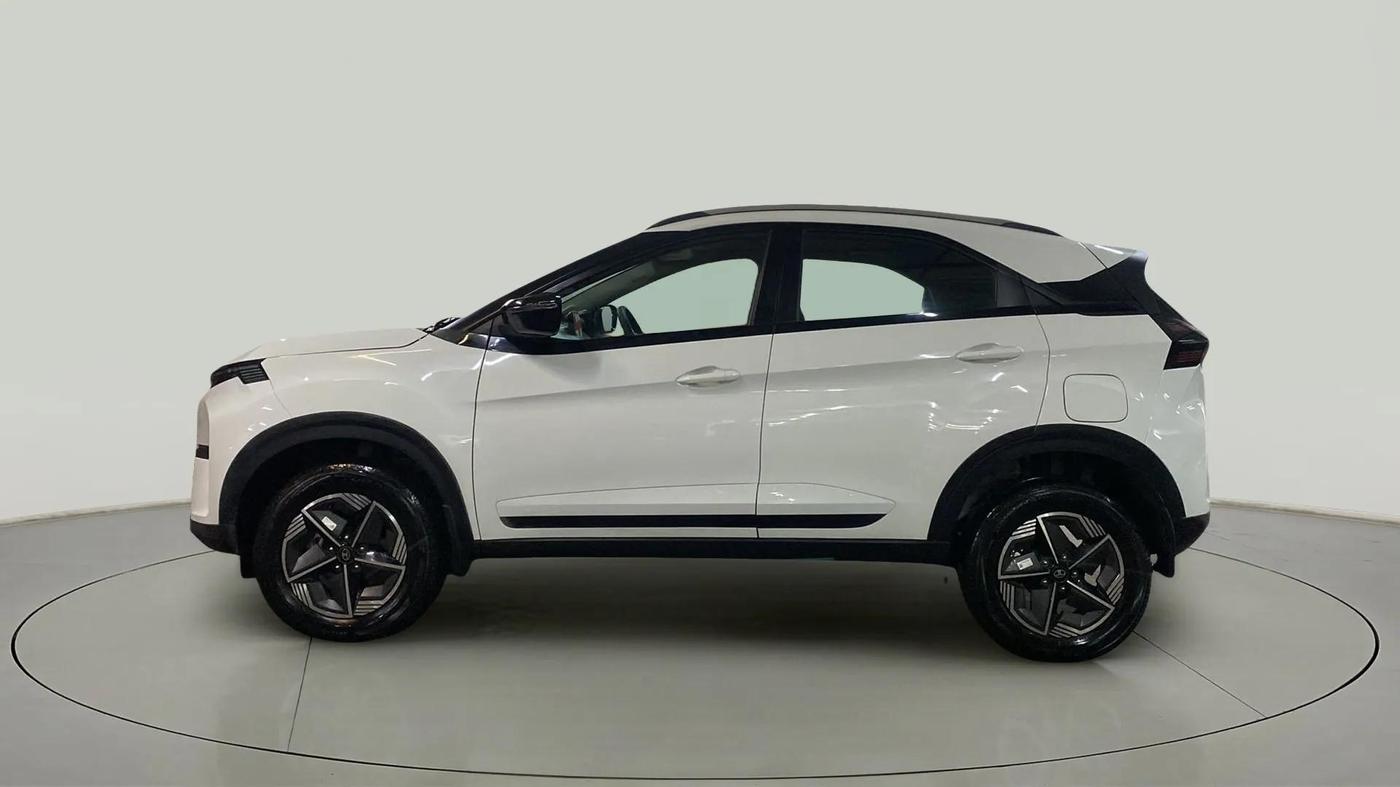 2024 Tata NEXON CREATIVE  AMT 1.2 PETROL, Petrol, Automatic, 5,347 km, Left Side