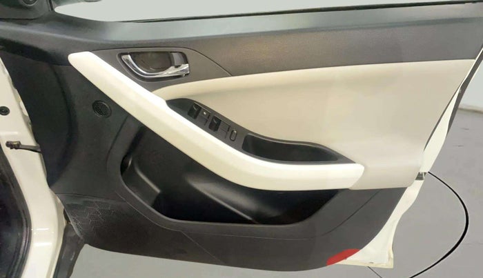 2024 Tata NEXON CREATIVE  AMT 1.2 PETROL, Petrol, Automatic, 5,347 km, Driver Side Door Panels Control