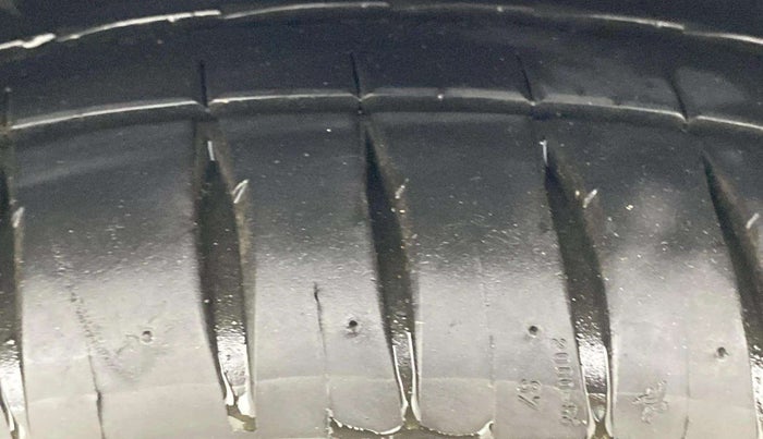 2018 Volkswagen Vento HIGHLINE PLUS 1.2 AT 16 ALLOY, Petrol, Automatic, 91,229 km, Left Rear Tyre Tread