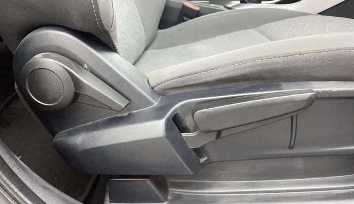 2020 Tata ALTROZ XZ PETROL, Petrol, Manual, 35,037 km, Driver Side Adjustment Panel